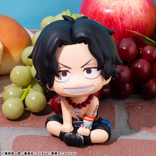 One PiecePortgas D. Ace Look Up Series Statue