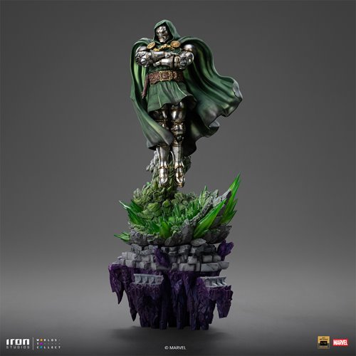 Doctor Doom Infinity Gauntlet Battle Diorama Series 1:10 Deluxe Art Scale Limited Edition Statue