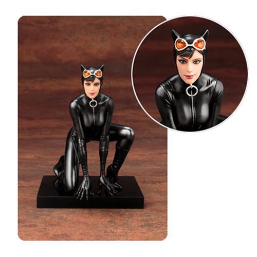 DC Comics Catwoman ArtFX+ Statue