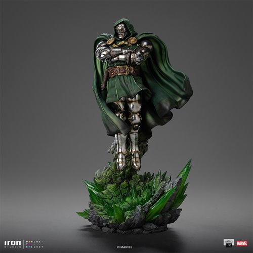 Doctor Doom Infinity Gauntlet Battle Diorama Series 1:10 Art Scale Limited Edition Statue