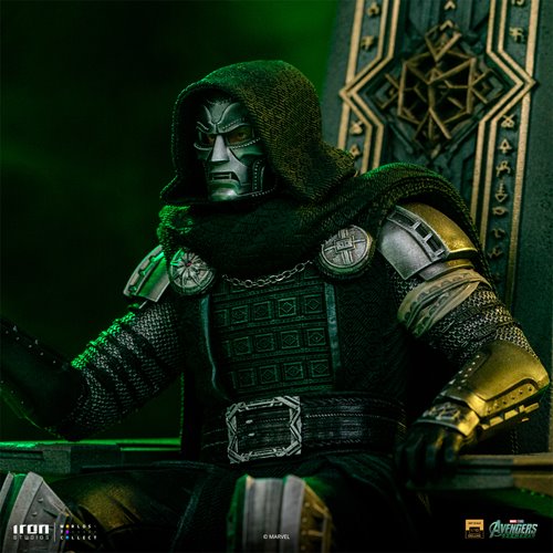 Avengers: Doomsday Doctor Doom on Throne 1:10 Art Scale Limited Edition Statue