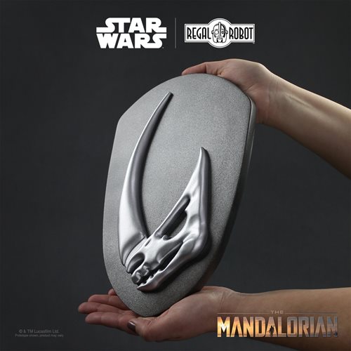 Star Wars: The Mandalorian Mudhurn Signet 11-Inch Plague