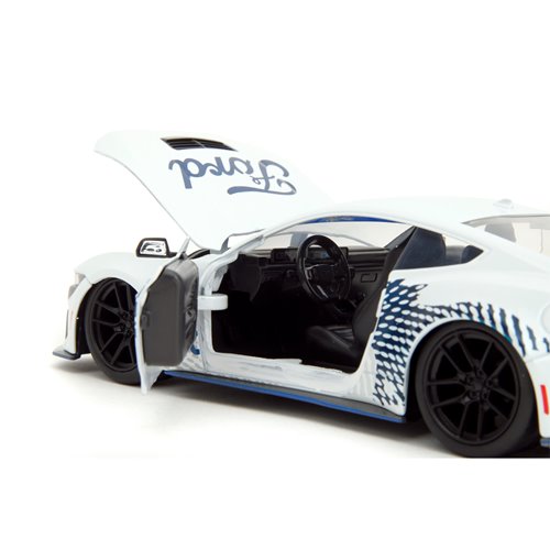 Bigtime Muscle 2024 Ford Mustang Dark Horse Glossy White 1:24 Scale Die-Cast Metal Vehicle