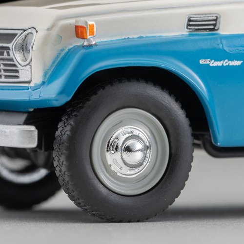 Tomica Limited Vintage Toyota Landcruiser FJ56V 1:64 Scale Die-Cast Metal Vehicle
