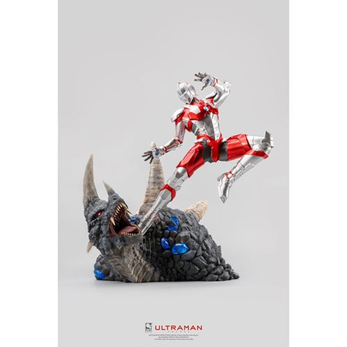 Ultraman vs. Black King 1:4 Scale Resin Statue