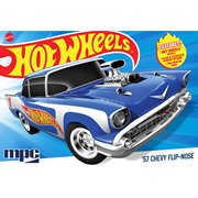 Hot Wheels 1957 Chevy Sedan Flip Nose 1:25 Scale Model Kit