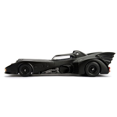 Batman 1989 Movie Batmobile 1:24 Scale Die-Cast Metal Model Kit with Batman Figure