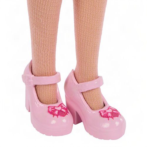 Disney Descendants: Wicked Wonderland Pink Sister of Red and Daughter of Queen of Hearts Doll