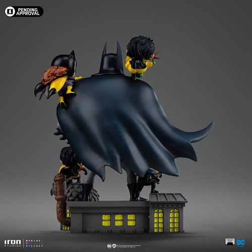 Batman Family DC Comics Animated Icons 1:10 Deluxe Art Scale Limited Edition Statue