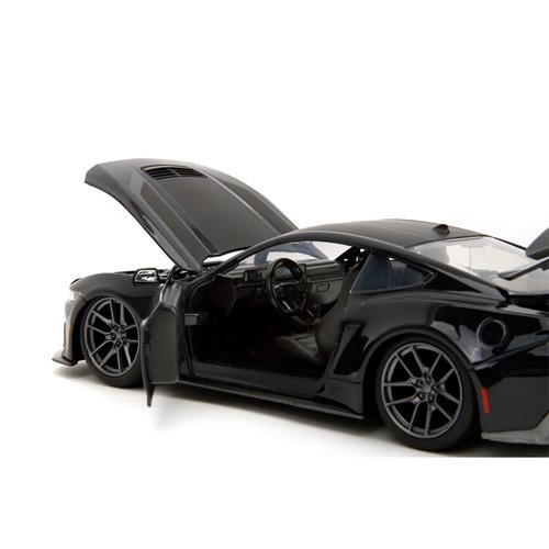 Bigtime Muscle 2024 Glossy Black Ford Mustang Dark Horse 1:24 Scale Die-Cast Metal Vehicle