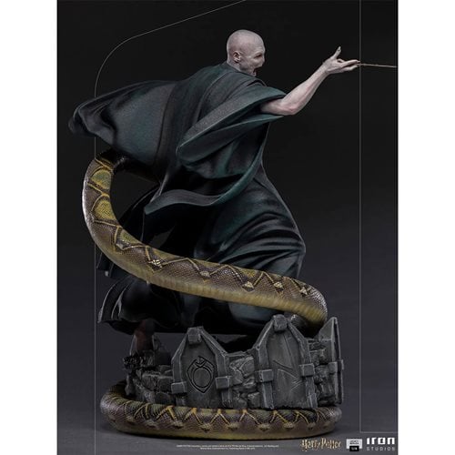 Harry Potter Voldemort and Nagini Legacy Replica 1:4 Scale Limited Edition Statue