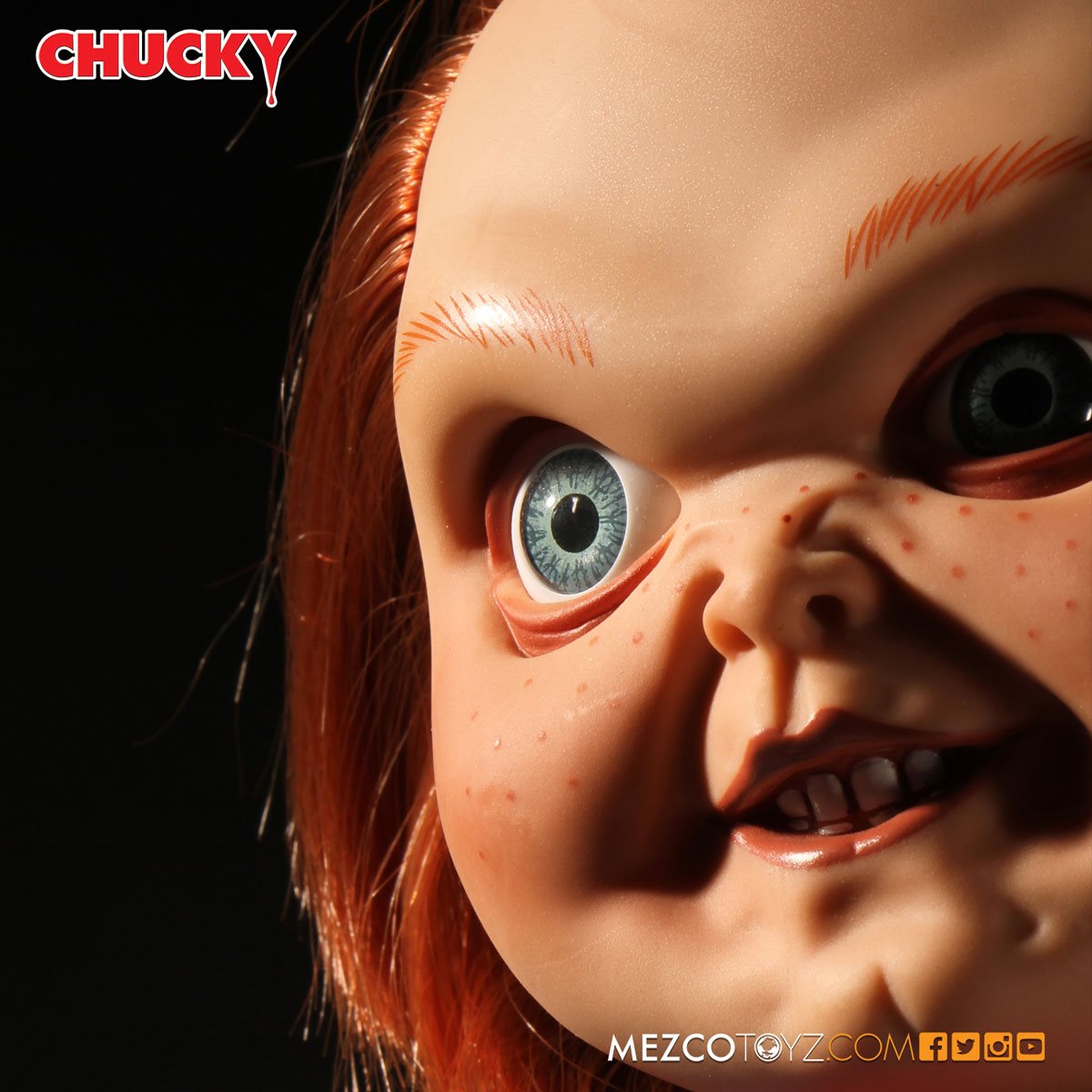 Mezco Child's Play Sneering Chucky 15-Inch Talking Doll Action Figure 