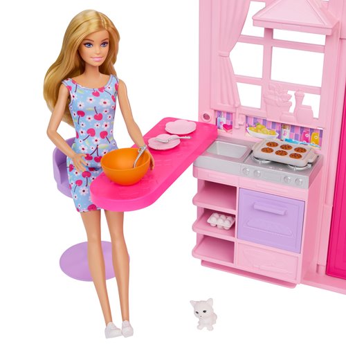 Barbie Weekend Escape House Playset with Doll