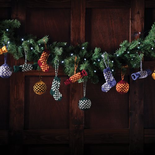 Harry Potter Wizarding World Collection Hogwarts House Christmas Decoration Knitting Kit