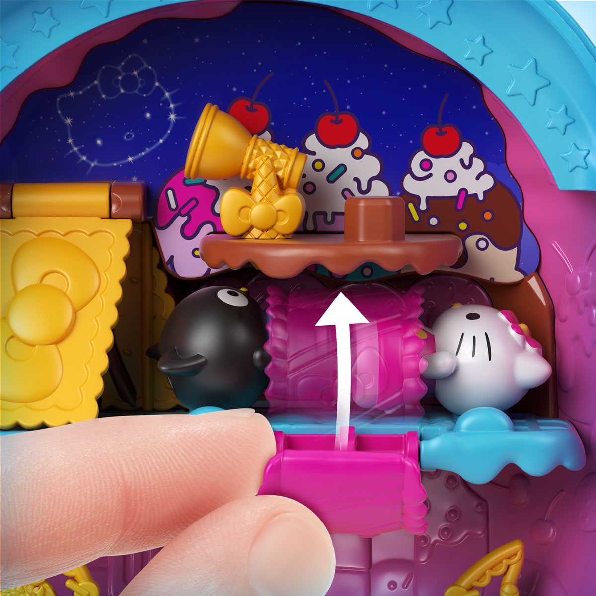 Hello kitty and friends minis cocoa campsite playset