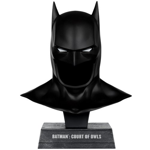 DC Direct Prop Replica Wave 5 Batman Court of Owls 1:3 Scale Cowl