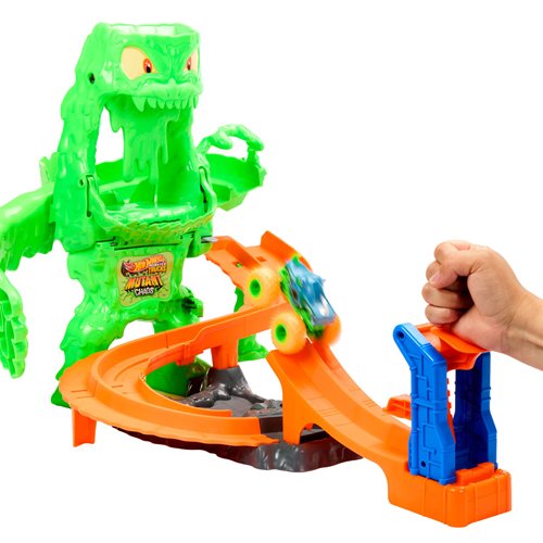 Hot Wheels Monster Trucks Mutant Chaos Monster Takedown Playset