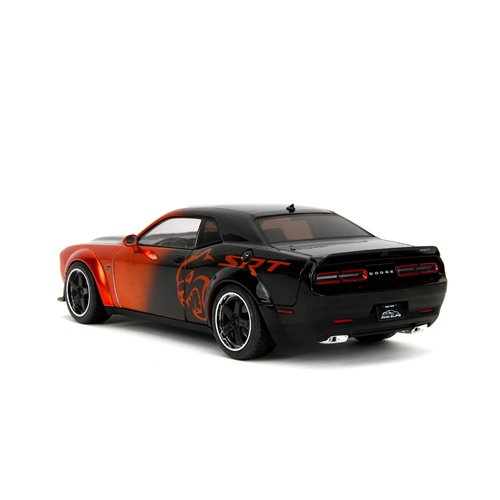 Pink Slips Wave 1 2015 Dodge Challenger SRT Hellcat Redeye Widebody 1:18 Scale Die-Cast Metal Vehicl