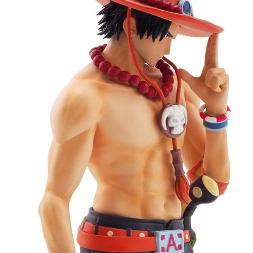 One Piece Portgas D. Ace Super Figure Collection Figurine