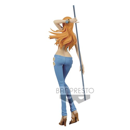 One Piece Nami Ver. B Glitter & Glamours Statue