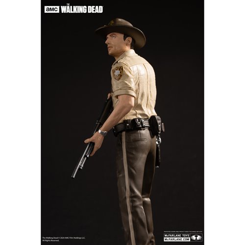 The Walking Dead Rick Grimes 1:8 Scale Posed Figure