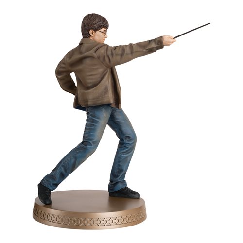 Harry Potter Wizarding World Collection Harry Potter and the Deathly Hallows Mega Figure with Collec