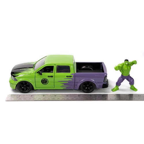 Hollywood Rides Marvel Avengers 2014 Ram 1500 1:24 Scale Die-Cast Metal Vehicle with Hulk Figure