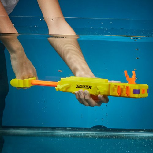 Minecraft Nerf Super Soaker Axolotl Water Blaster
