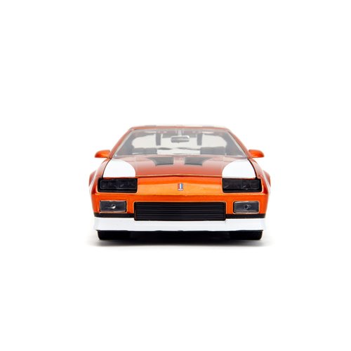 Cheetos 1985 Chevrolet Camaro Z28 1:24 Scale Die-Cast Metal Vehicle with Chester Cheetah Figure