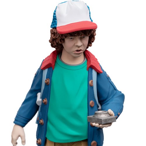 Stranger Things Dustin the Pathfinder Mini Epics Vinyl Figure