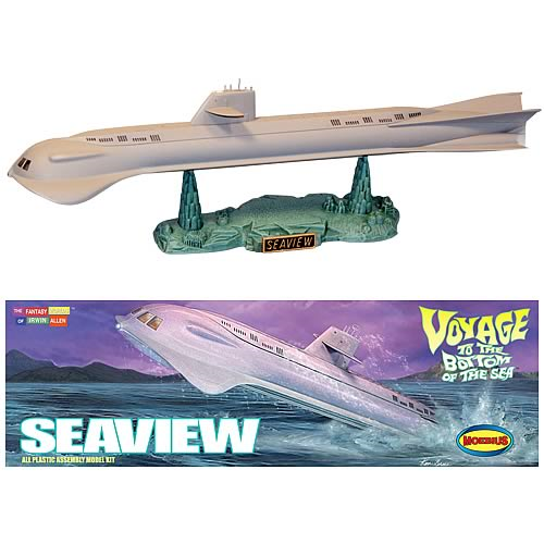 Voyage to the Bottom of the Sea Seaview 1:350 Model Kit