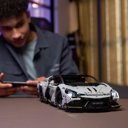 LEGO Technic 42214 Lamborghini Revuelto Super Sports Car