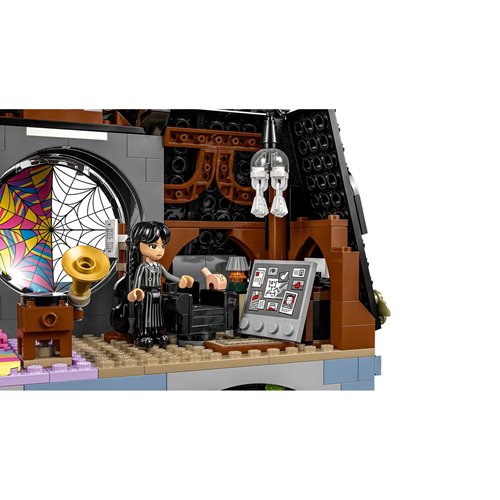 LEGO 76781 Wednesday & Enid's Dorm Room