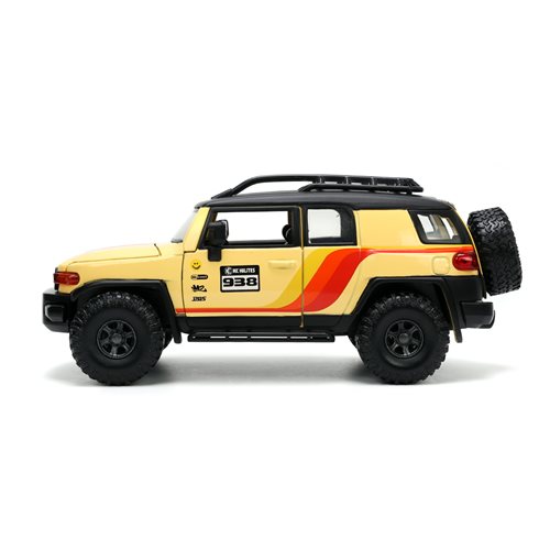 Just Trucks Toyota FJ Cruiser Yellow 1:24 Scale Die-Cast Metal Vehicle with Tire Rack