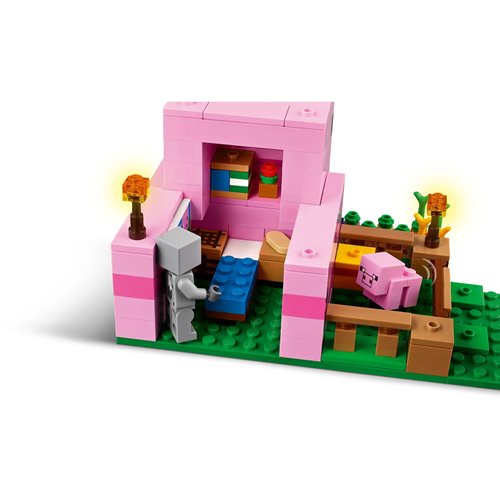 LEGO 21268 Minecraft The Baby Pig House