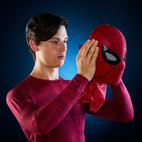 Spider-Man: Homecoming Marvel Legends Electronic Expressive Mask