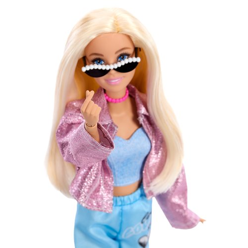 Barbie Deluxe Style Fashion Build Up Doll and Accessories