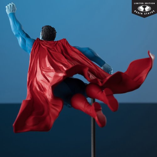 DC Direct Superman by Lee Bermejo Superman Red and Blue 1:10 Scale Resin Statue