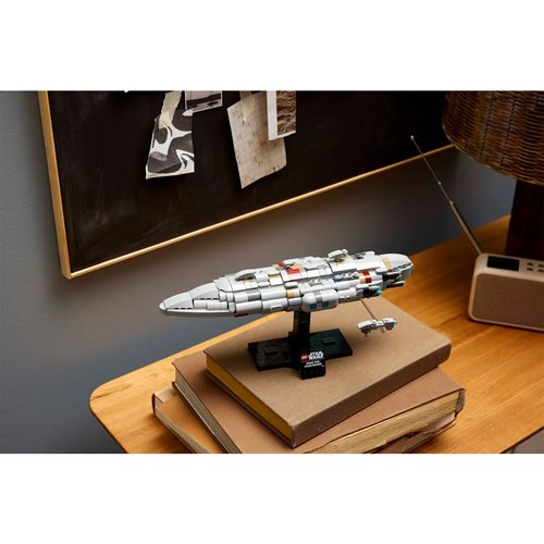 LEGO Star Wars 75405 Home One Starcruiser