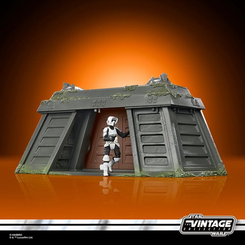Star Wars The Vintage Collection Endor Bunker Playset with Action Figure