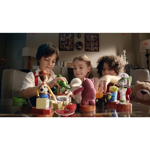 Toy Story Mini Robots Story Pack 6 Toy Story Robots with Base - Buzz Lightyear, Woody, Lotso, Alien,