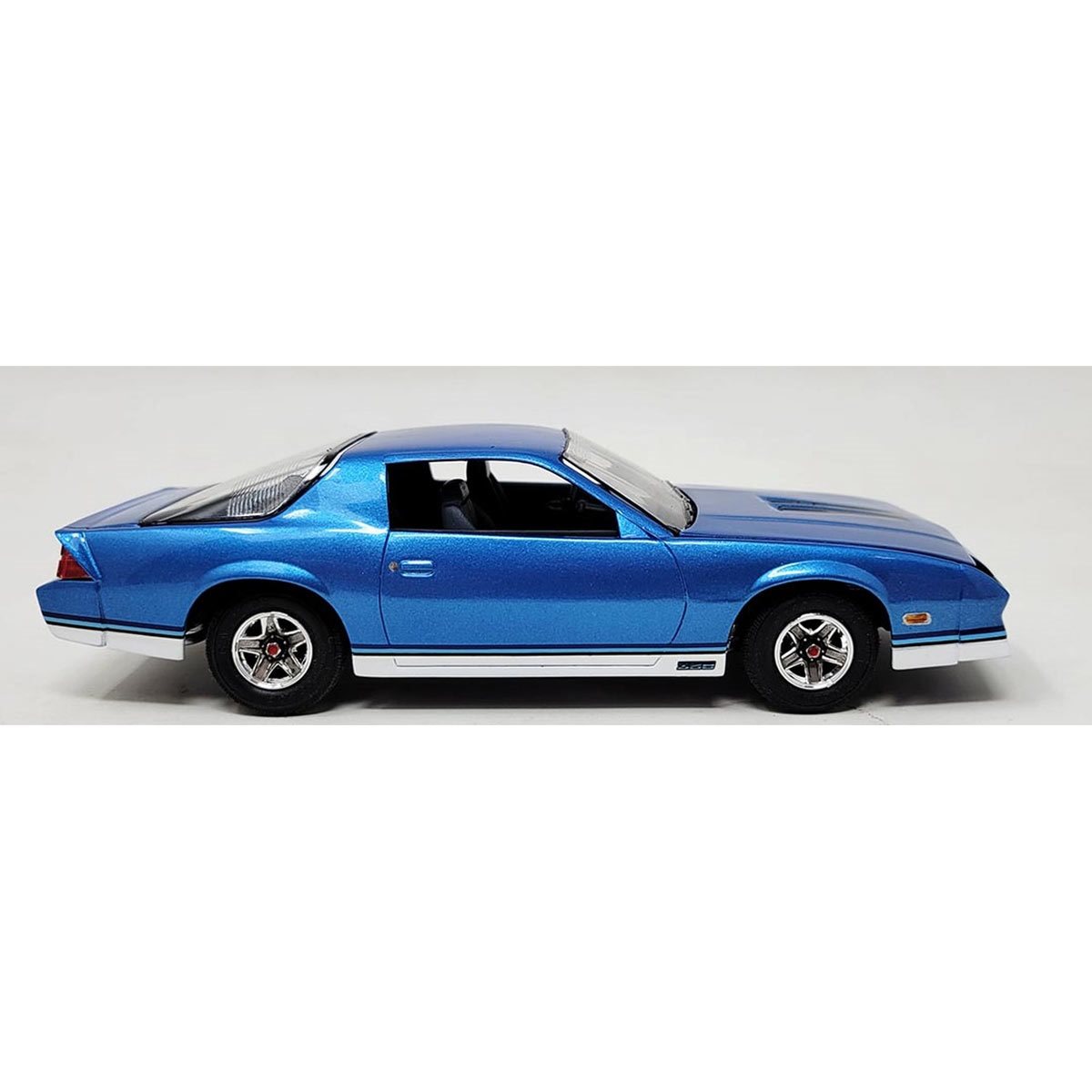 1982 Camaro Z 28 1 32 Scale Plastic Model Kit 1982 Camaro Z 28 1 32 Scale Plastic Model Kit