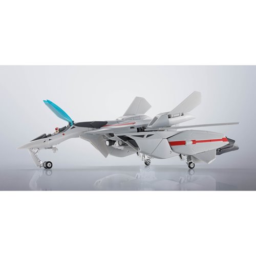 Super Dimension Fortress Macross II: Lovers Again VF-2SS Valkyrie II and SAP Silvie Gena Use Hi-Meta
