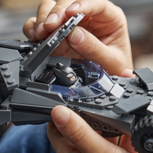 LEGO 76330 Super Heroes DC Comics Batman v Superman™ Batmobile