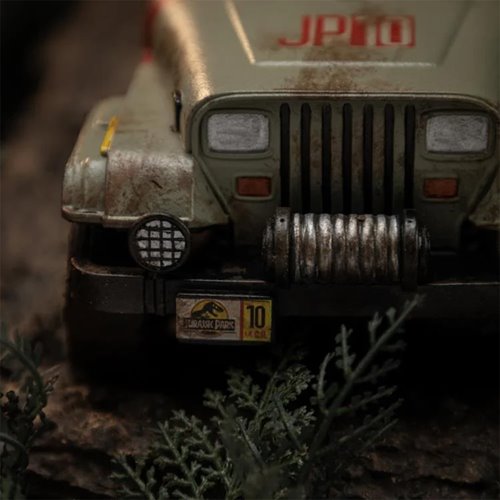 Jurassic Park T-Rex Chase 1:20 Demi Art Scale Limited Edition Statue