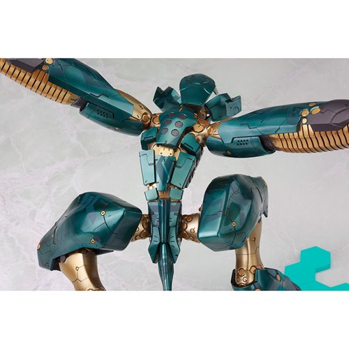 Metal Gear Solid 4: Guns of the Patriots Metal Gear Ray 1:100 Scale Model Kit