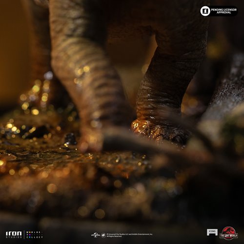 The Lost World: Jurassic Park Stegosaurus Icons Limited Edition Statue