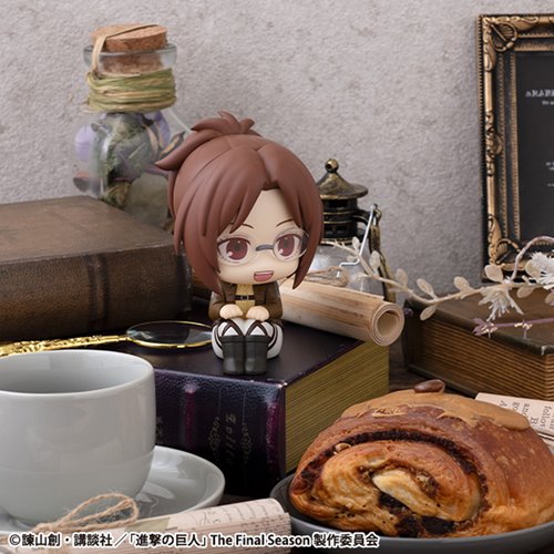 Attack on Titan Hange Zoe Look Up Series Statue