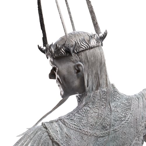 The Lord of the Rings The Witch King and Frodo at Weathertop 1:6 Scale Statue
