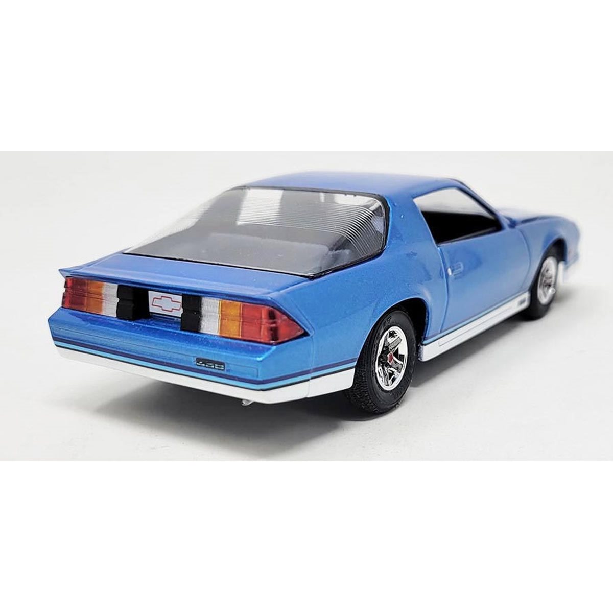 1982 Camaro Z 28 1 32 Scale Plastic Model Kit 1982 Camaro Z 28 1 32 Scale Plastic Model Kit